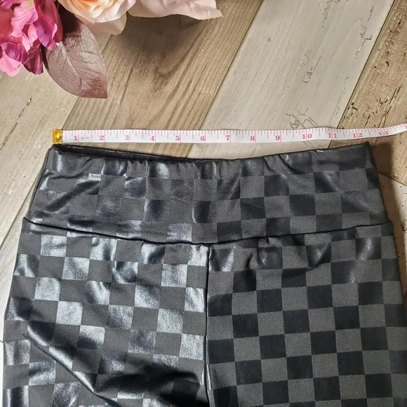 No Boundaries Black Checkered Stretchy Leggings Juniors Size Small 3-5 - Picture 8 of 12